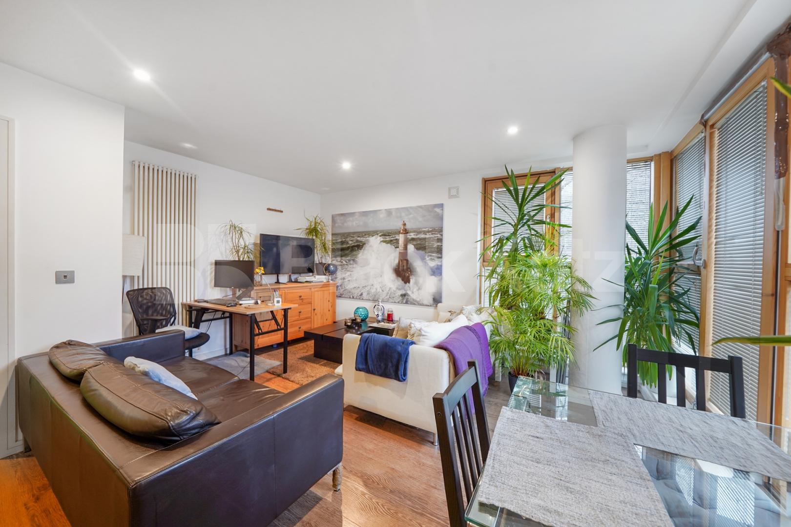Flooded with natural light,south facing & dual aspect  Boulevard Mansions.Borough Road, Borough